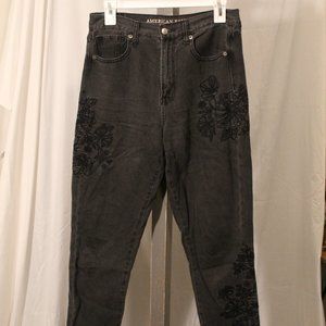 American Eagle Mom Jean - Embroidered